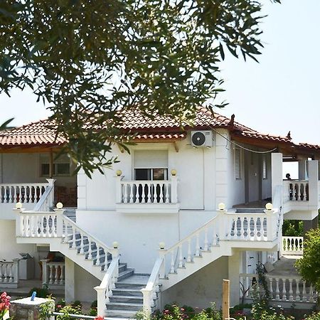 Helen Apartments Lukove Ngoại thất bức ảnh