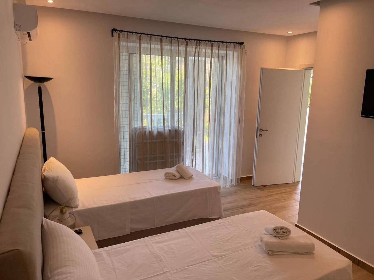 Helen Apartments Lukove Ngoại thất bức ảnh