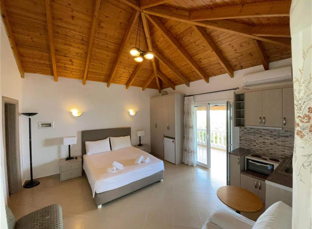 Helen Apartments Lukove Ngoại thất bức ảnh