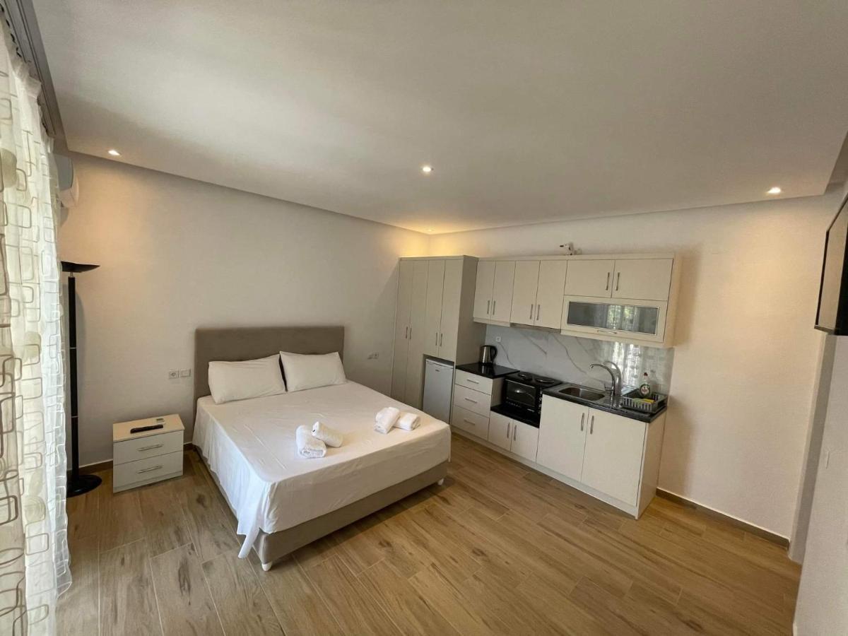 Helen Apartments Lukove Ngoại thất bức ảnh