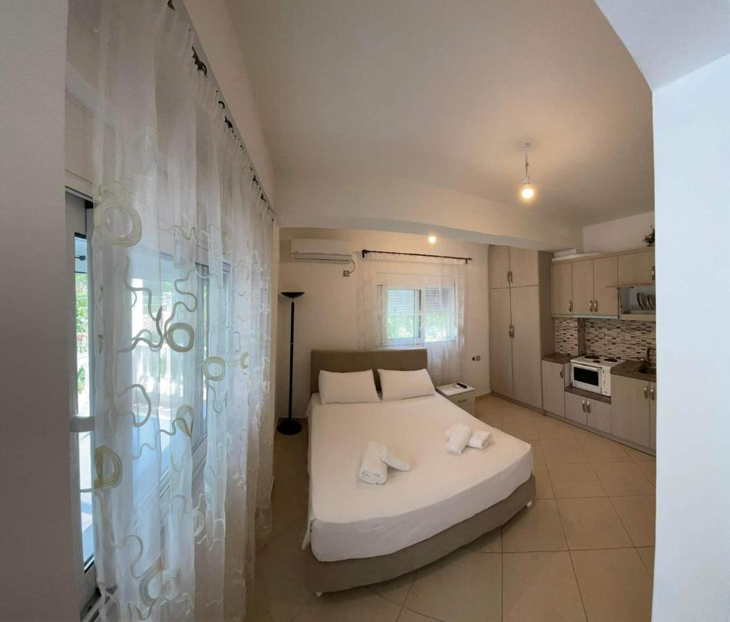 Helen Apartments Lukove Ngoại thất bức ảnh